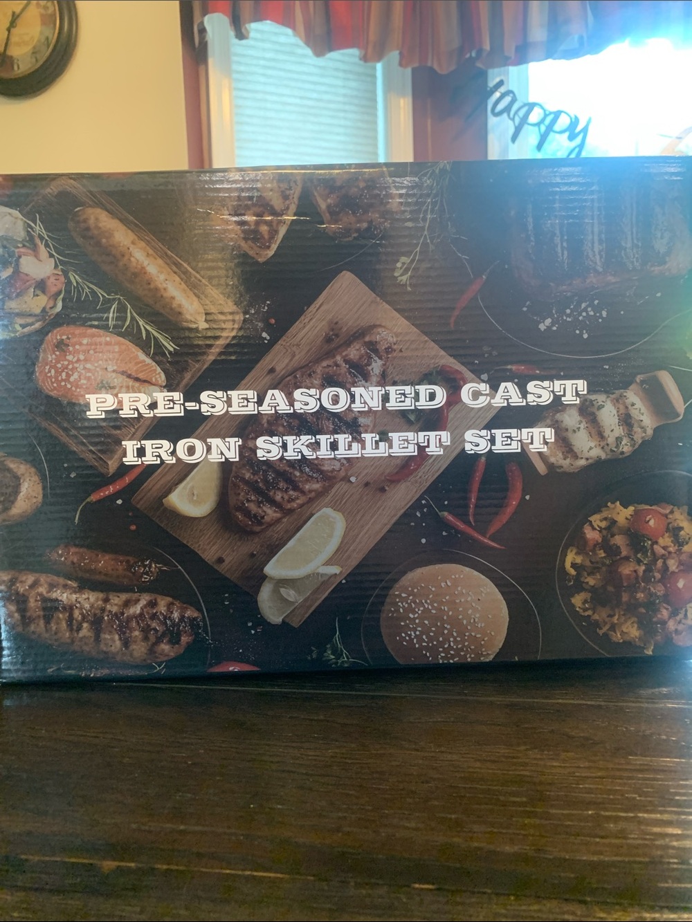 NEVER USED! Pre-Seasoned Cast Iron Skillet Set - Black